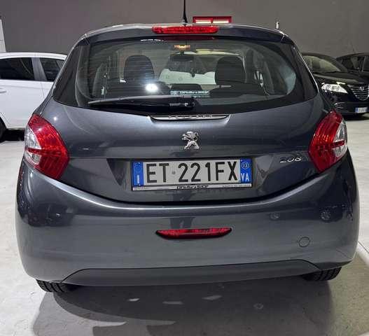 Peugeot 208 OFFERTA LIMITATA ENTRO 15/12 Benzina Neopatentati