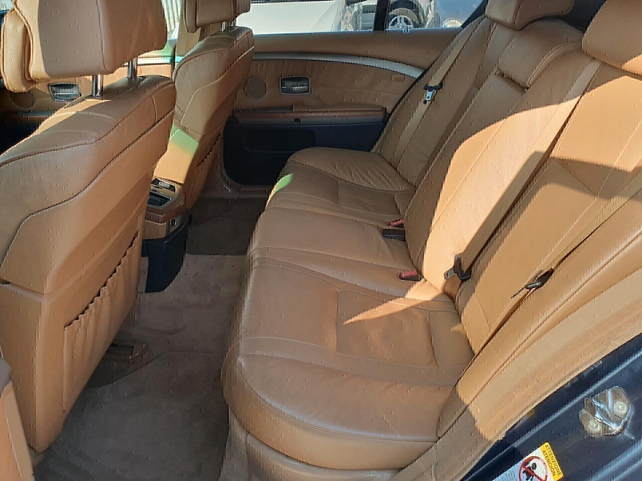 Bmw 735i 3.6v8 272cv benzina GPL ASI 2002