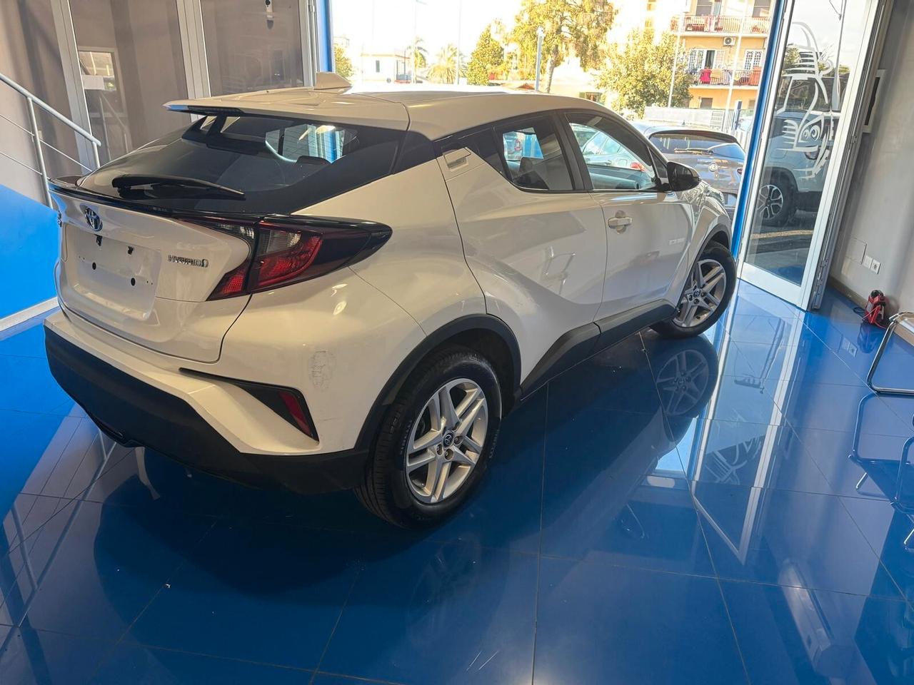 Toyota C-HR I 2020 1.8h Active e-cvt