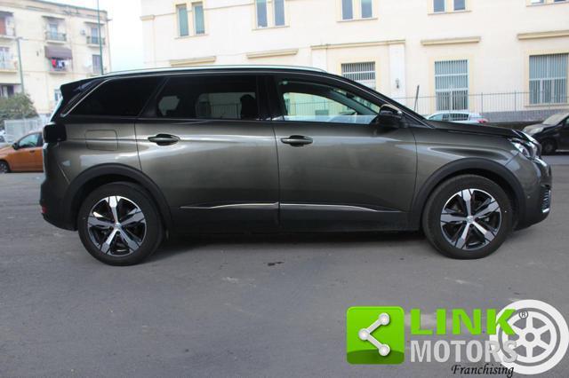 PEUGEOT 5008 BlueHDi 130 S&S Allure