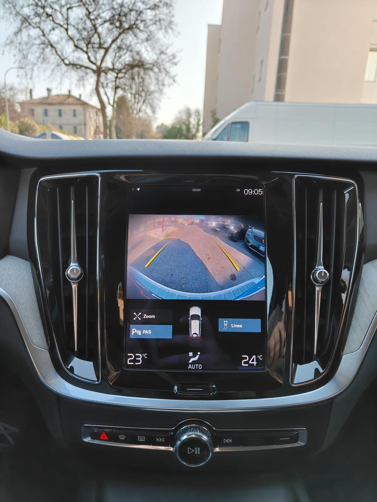 Volvo V60 Cross Country B4 (d) AWD automatico Plus