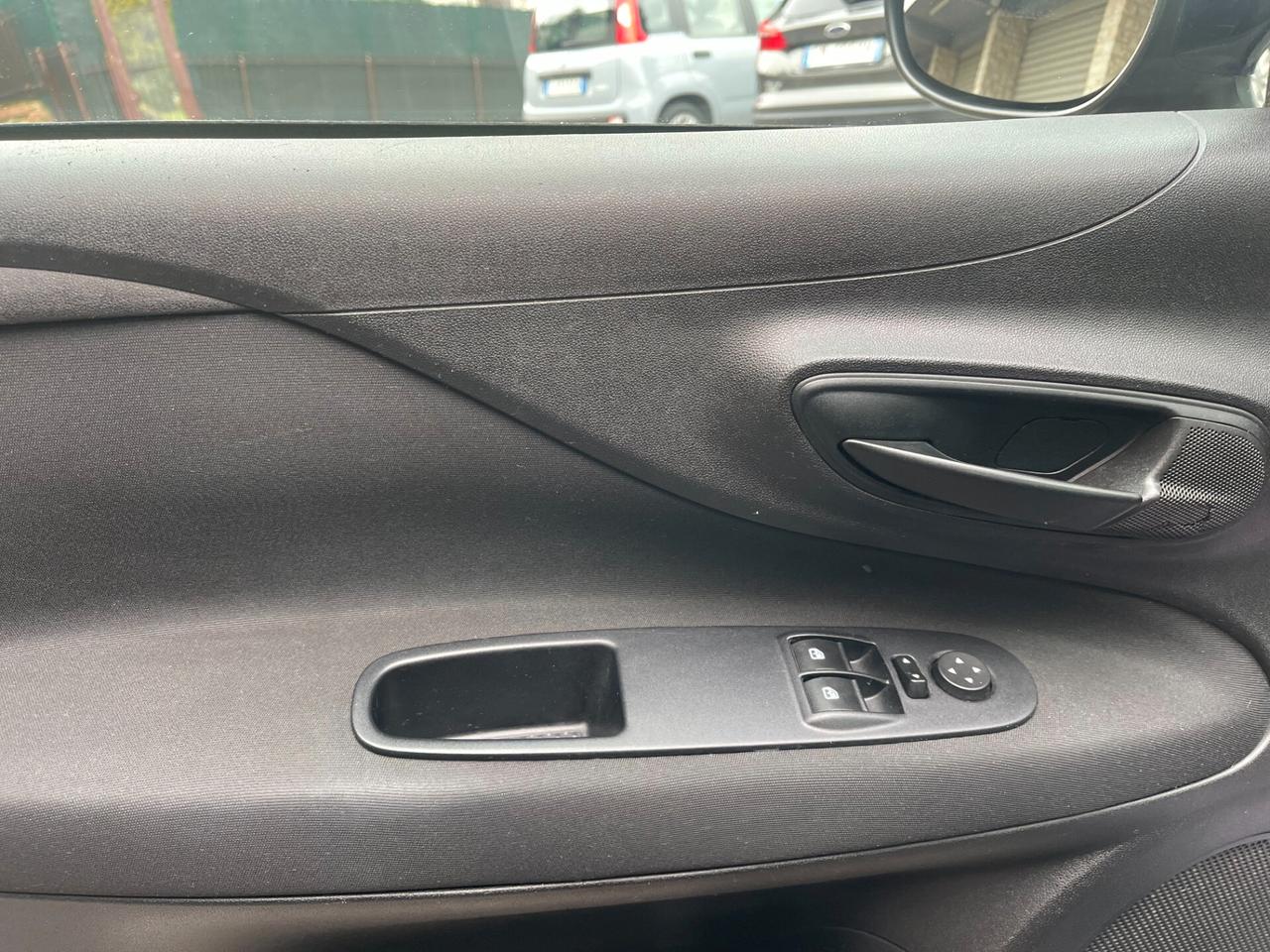 Fiat Punto 1.4 8V 5 porte Natural Power Lounge NEO PATENTATI