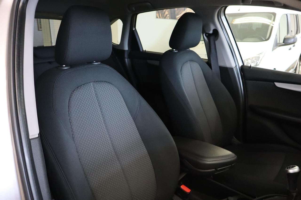 BMW 218d ACTIVE TOURER ADVANTAGE