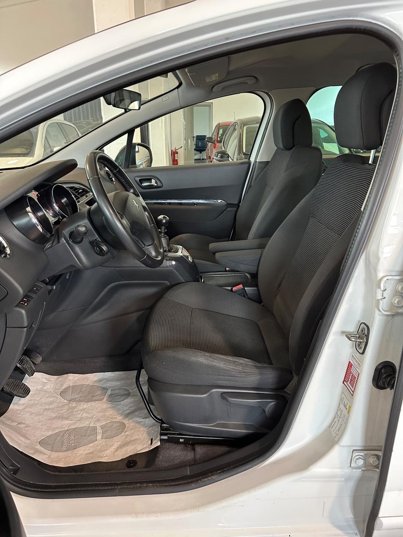 Peugeot 5008 BlueHDi 120 S&S Allure