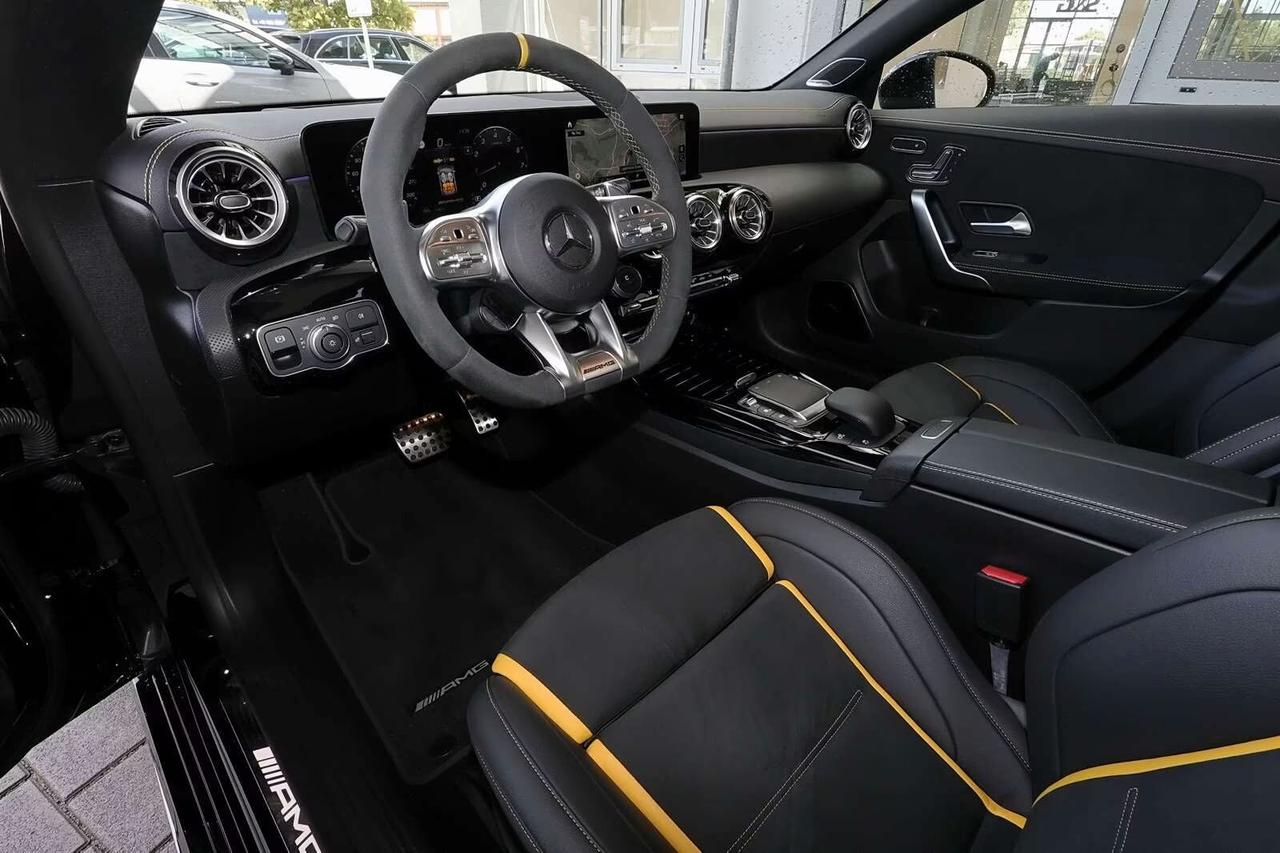 Mercedes-benz CLA 45 AMG S 4Matic+ Line Premium Plus