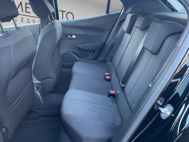PEUGEOT 2008 1.2 Hybrid 136cv STYLE e-dcs6
