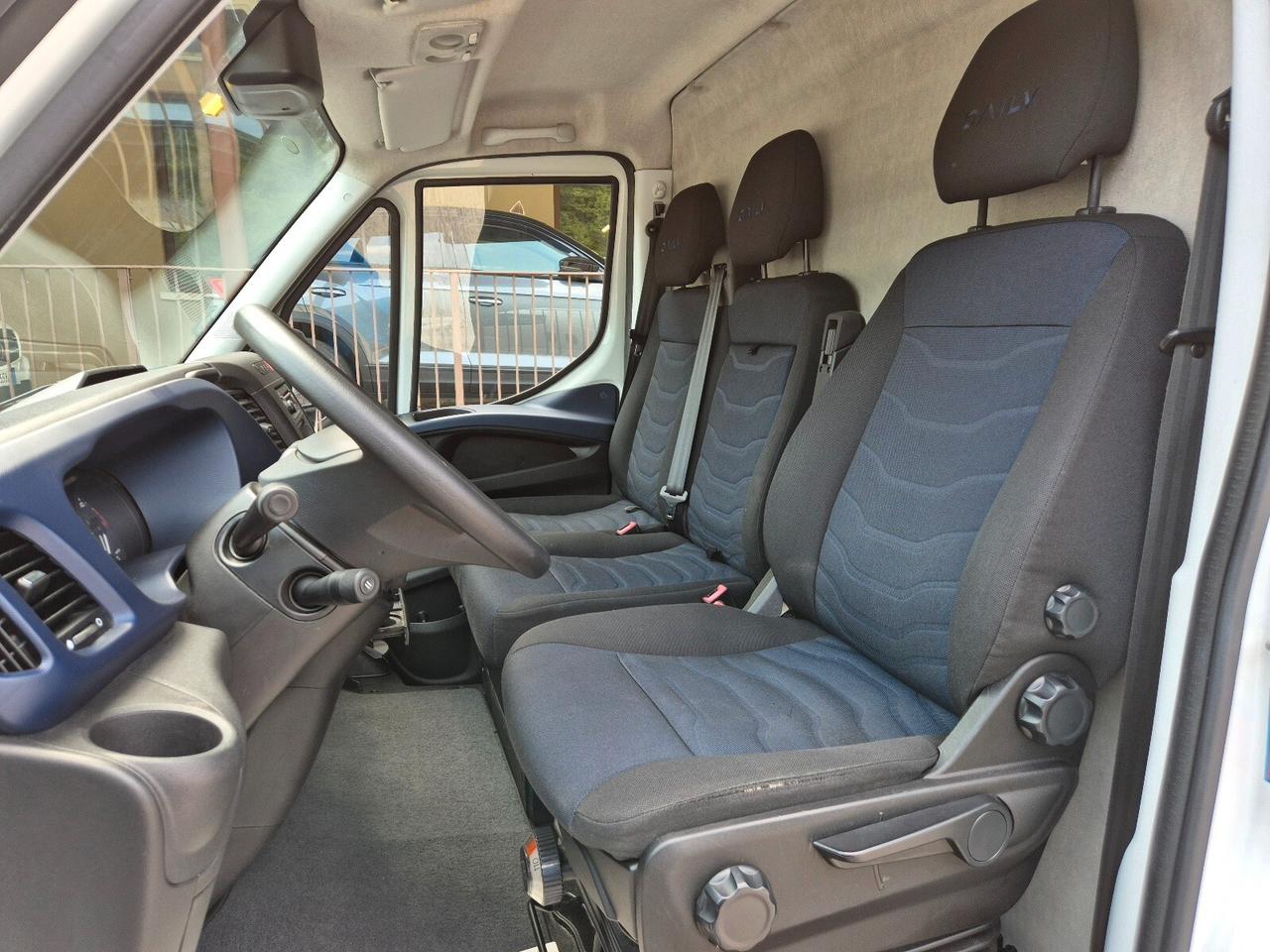 Iveco Daily 35S14 2.3 HPT Automatico Furgone
