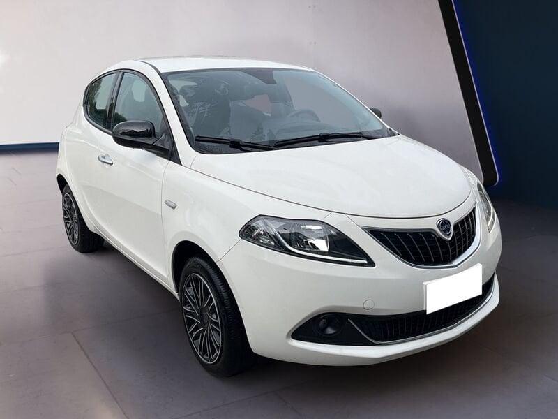 Lancia Ypsilon NUOVA My23 1.0 Firefly 70 CvStart&Stop Hybrid Gold