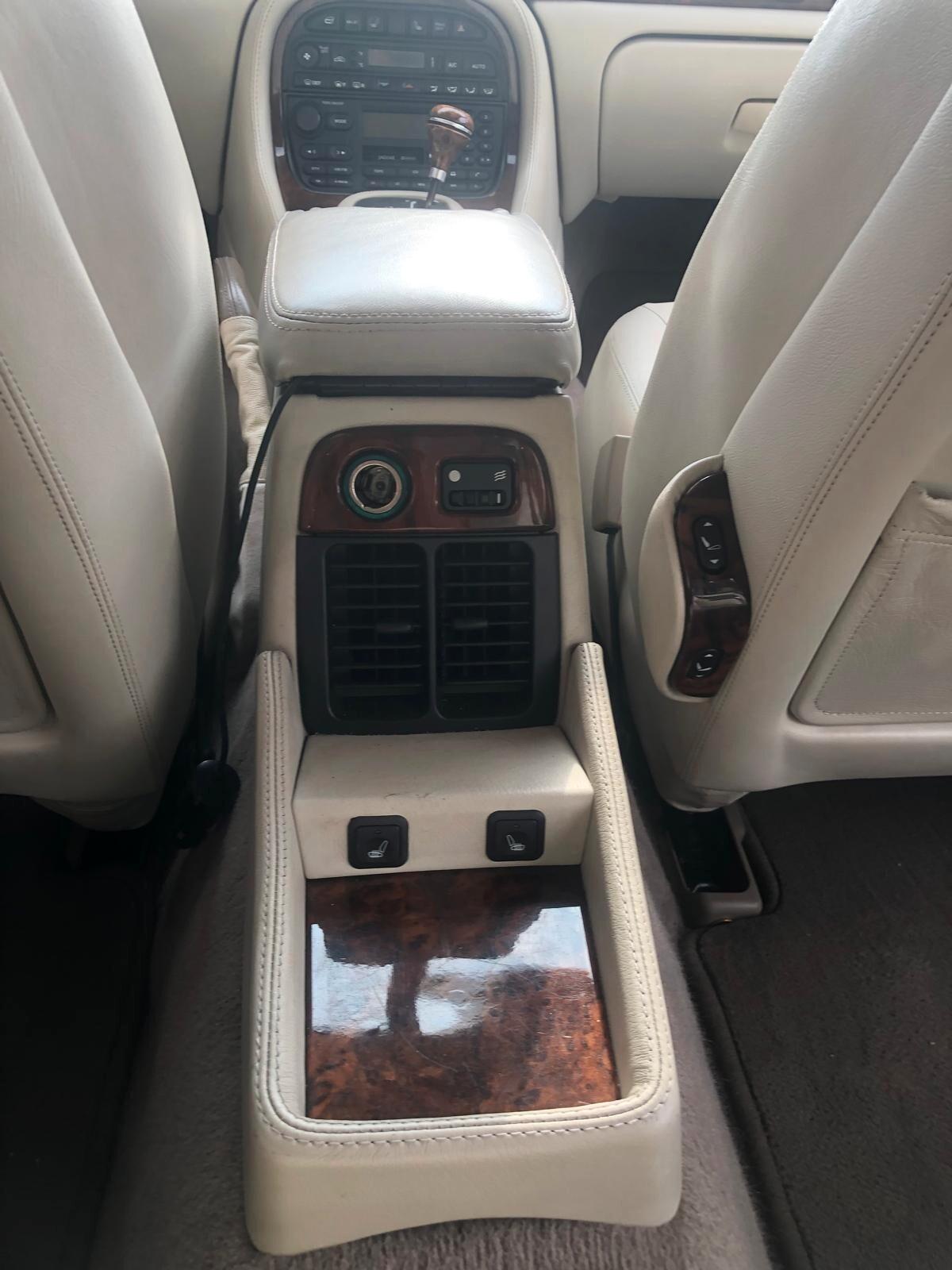 Jaguar XJ Daimler 4.0 cat