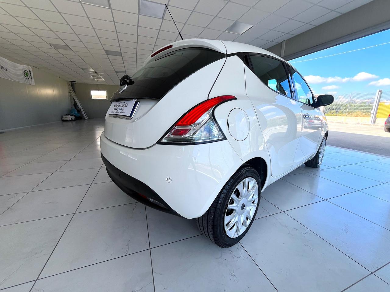 Lancia Ypsilon 1.2 69 CV 5 porte KM 104000