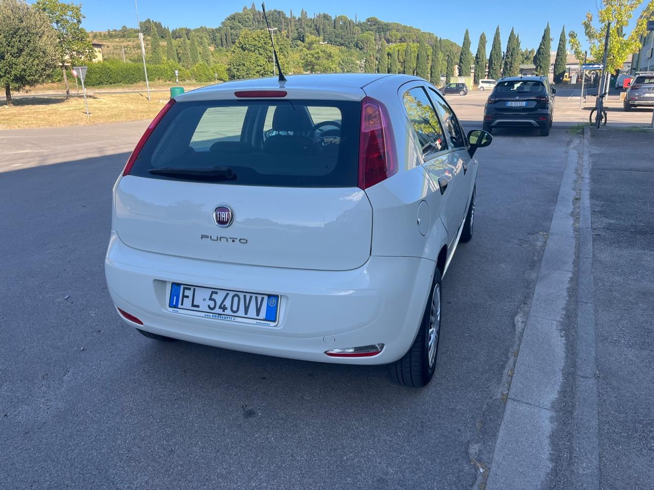 Fiat Punto 2017 1.4 8V 5 porte Natural Power Street