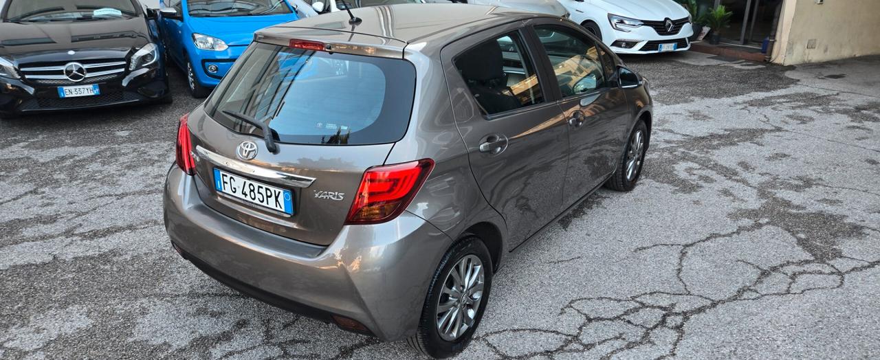 Toyota Yaris 1.0 5 porte Lounge