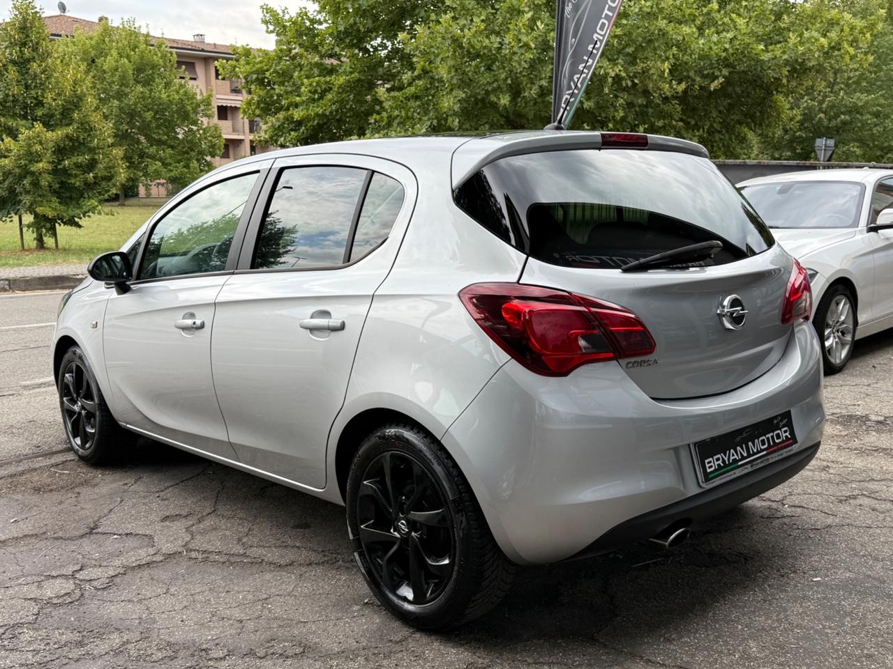 Opel Corsa 1.4 90CV GPL Tech 5 porte Cosmo