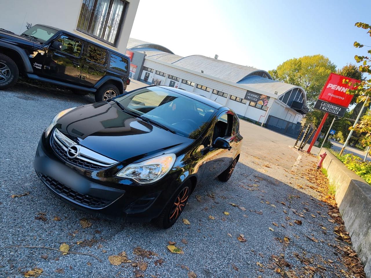 Opel Corsa 1.2Benzina Neopatentati - 2012