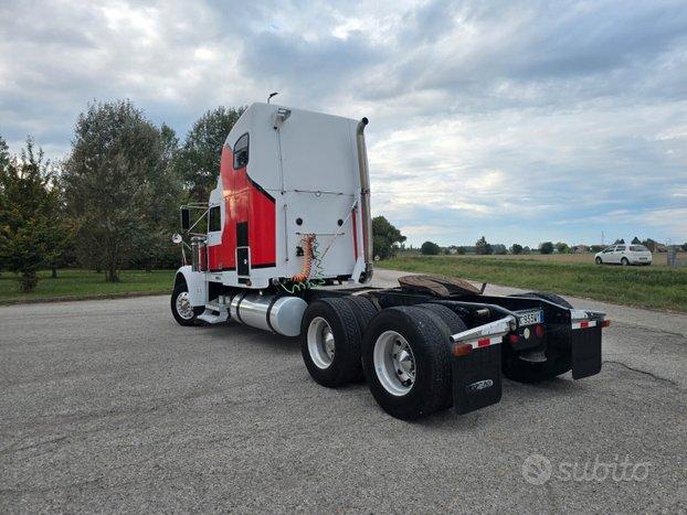 Trattore stradale freightliner