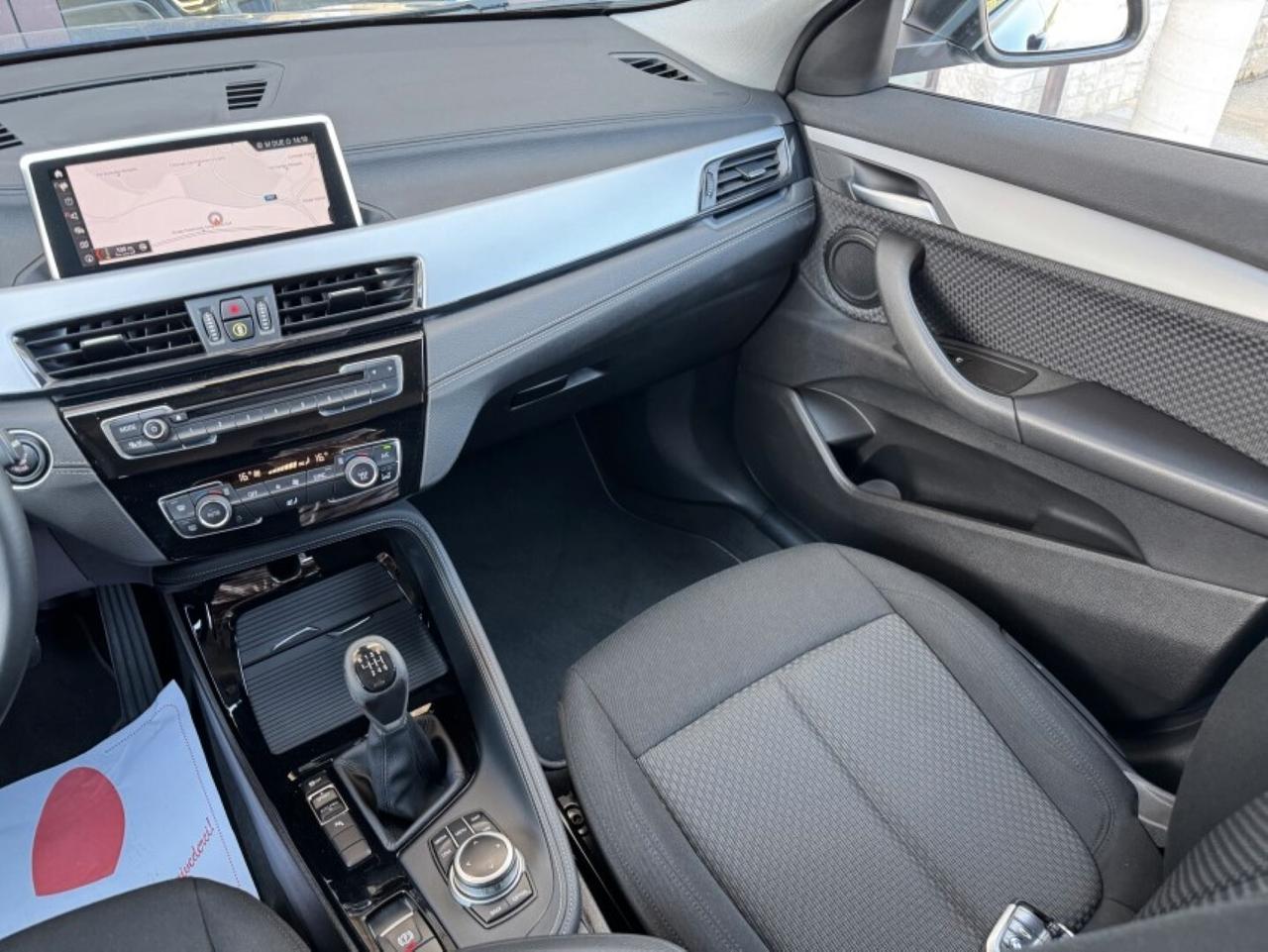 BMW X2 sdrive18d Business X