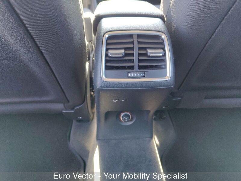 Audi Q3 2.0 TDI 150 CV Sport