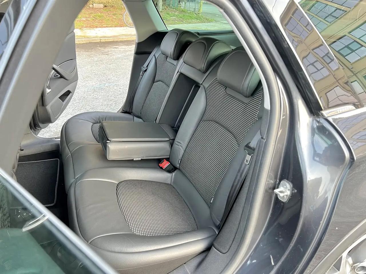 Citroen C5 BlueHDi 180 EAT6 S&S Hydractive Executive Tourer XTR