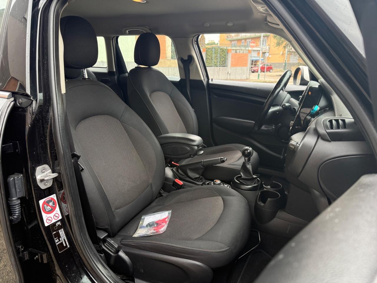 Mini Cooper Restayling 5porte 1.5TurboBenz Full Perfett