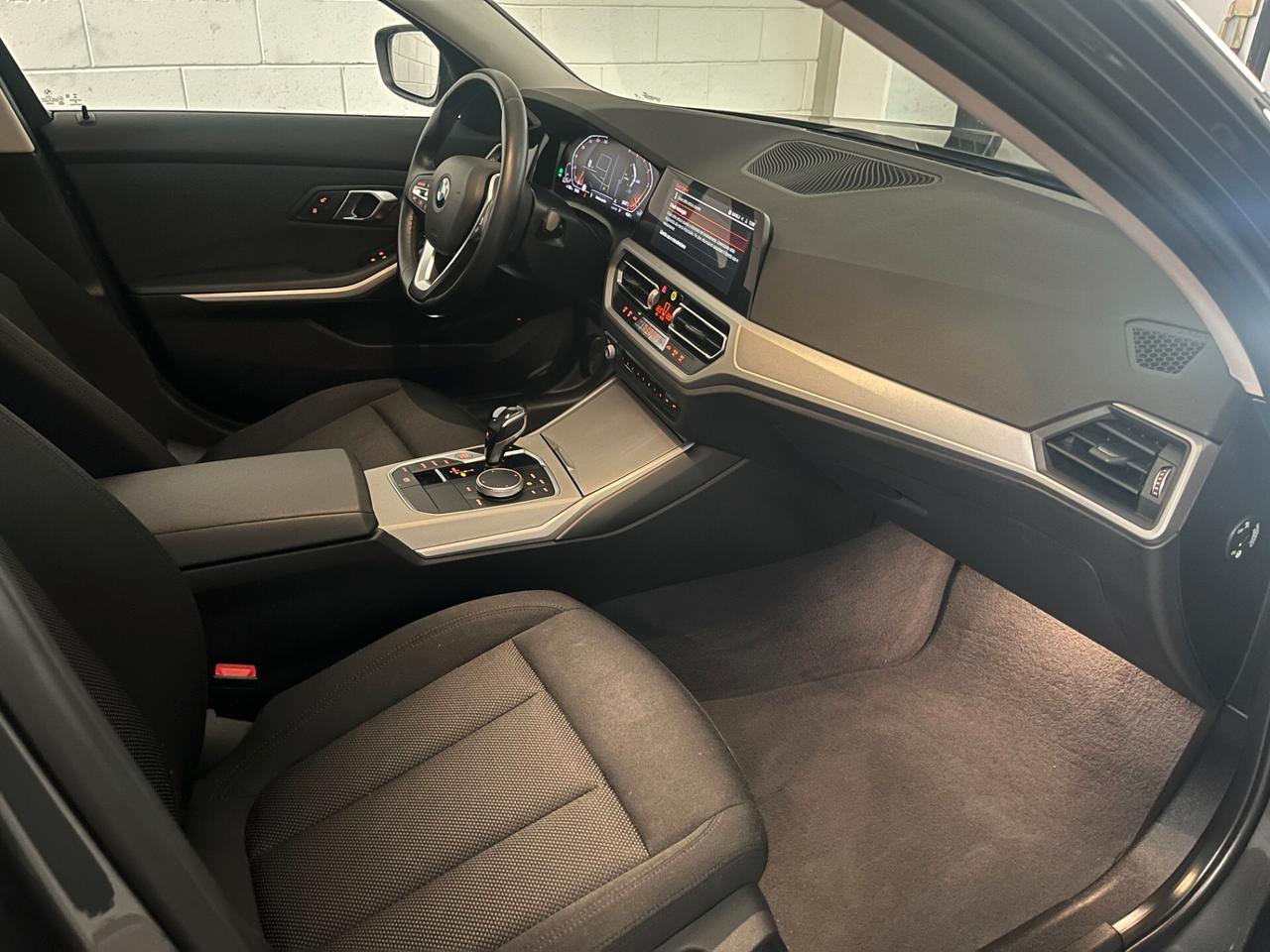 Bmw 320 320d 48V Touring Business Advantage