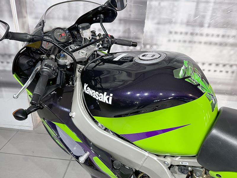 Kawasaki ZX-9R Ninja