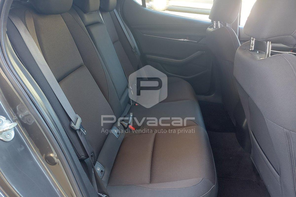 MAZDA Mazda3 1.8L Skyactiv-D Exceed