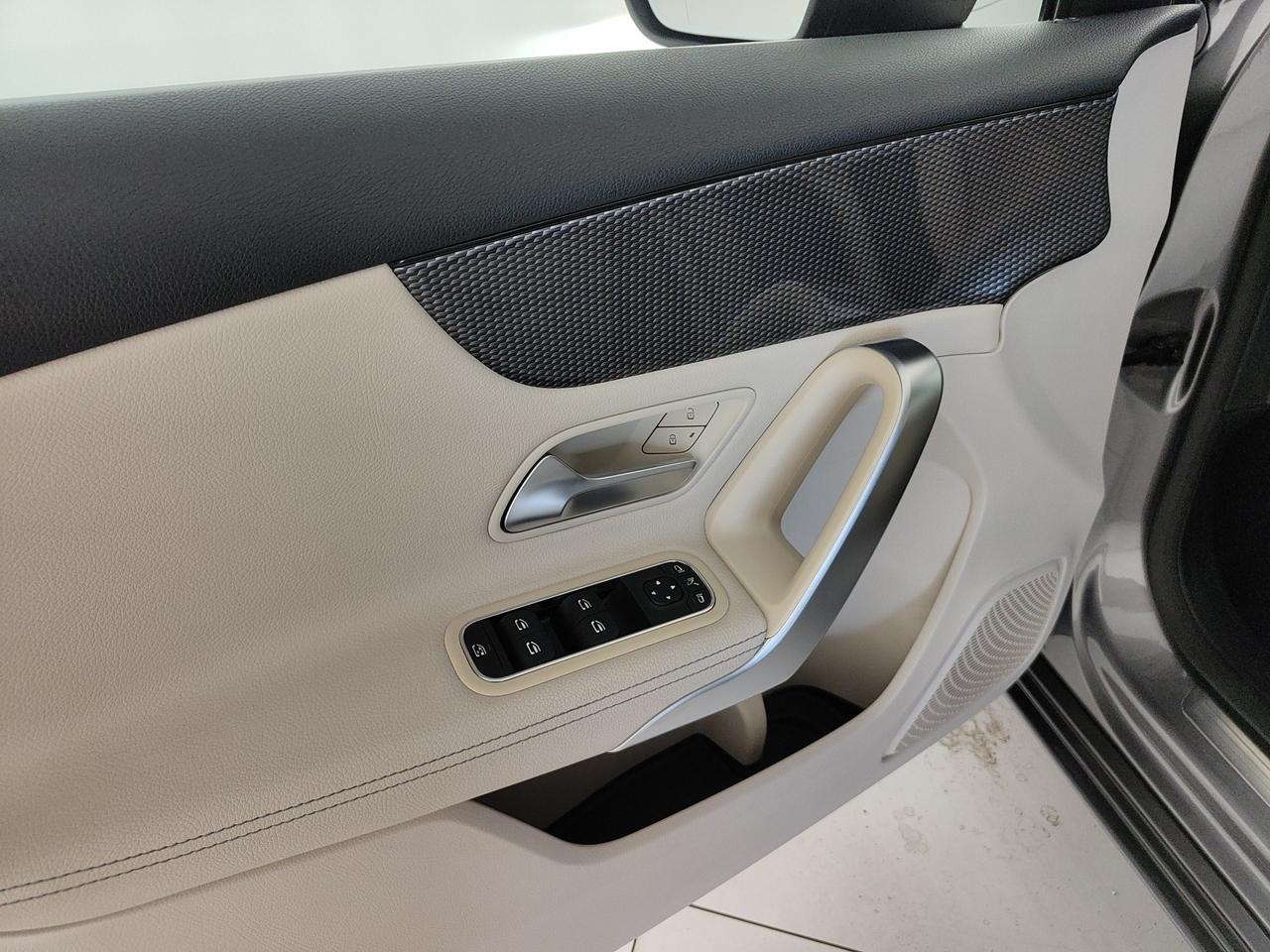 Mercedes-Benz A 200 Sport auto