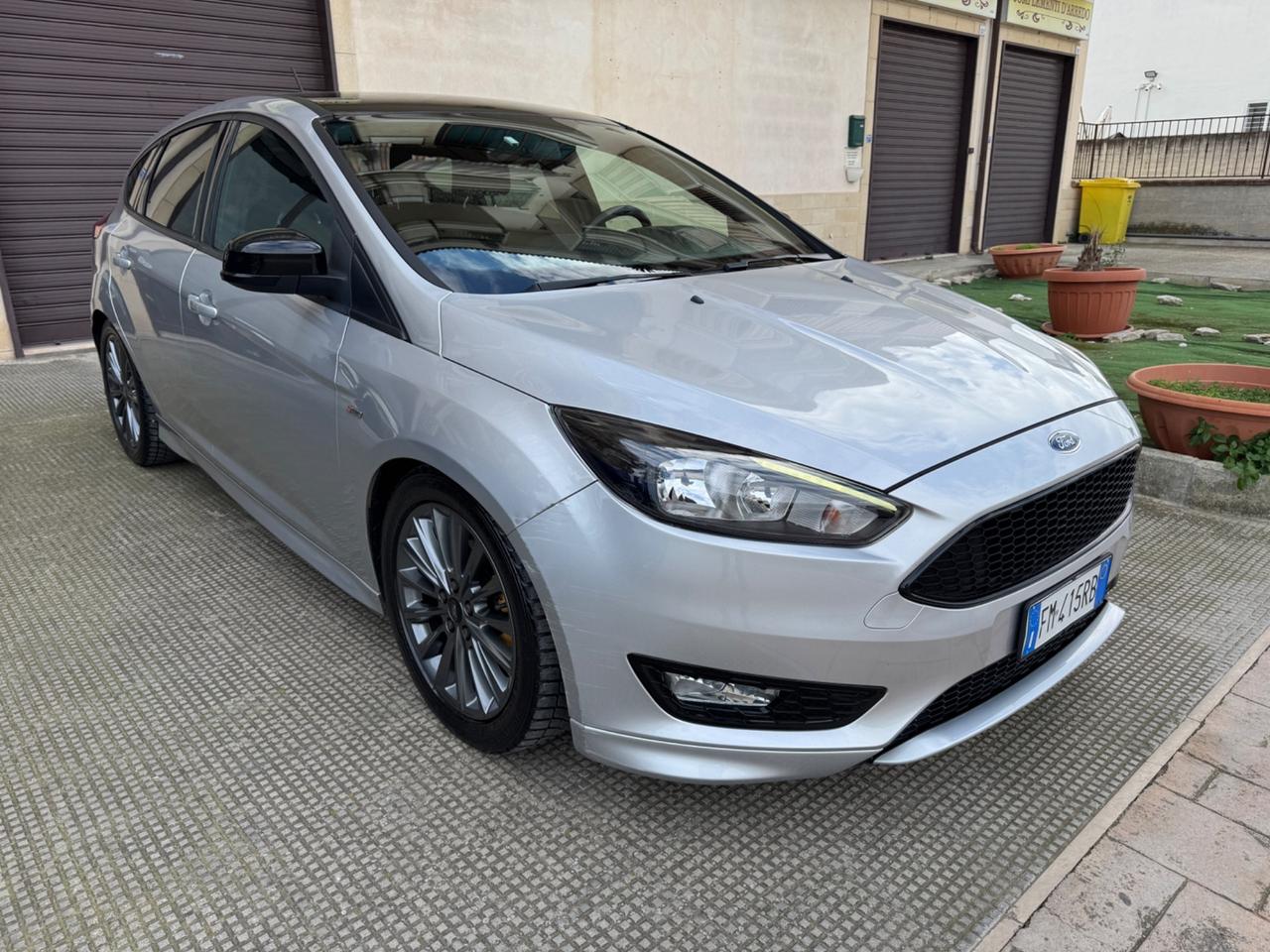 Ford Focus 1.5 TDCi 120 CV Start&Stop ST Line