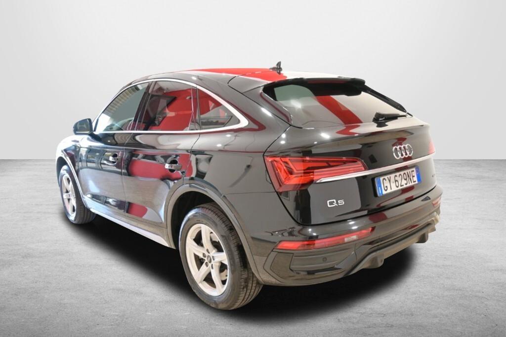 AUDI Q5 SPORTBACK 40 TDI 204CV S-TRONIC QUATTRO BUSINESS ADVANCED ( FARI LED - VIRTUAL COCKPIT - CLIMA TRIZONA - NAVI - MIRROR - PDC - TELECAMERA POST. - CERCHI 18 )