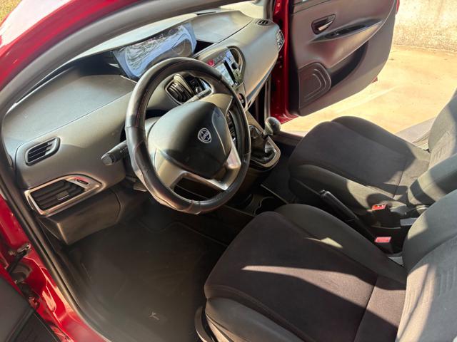 LANCIA Ypsilon 0.9 TwinAir 85 CV 5 porte S&S DFN Gold AUTOMATICA