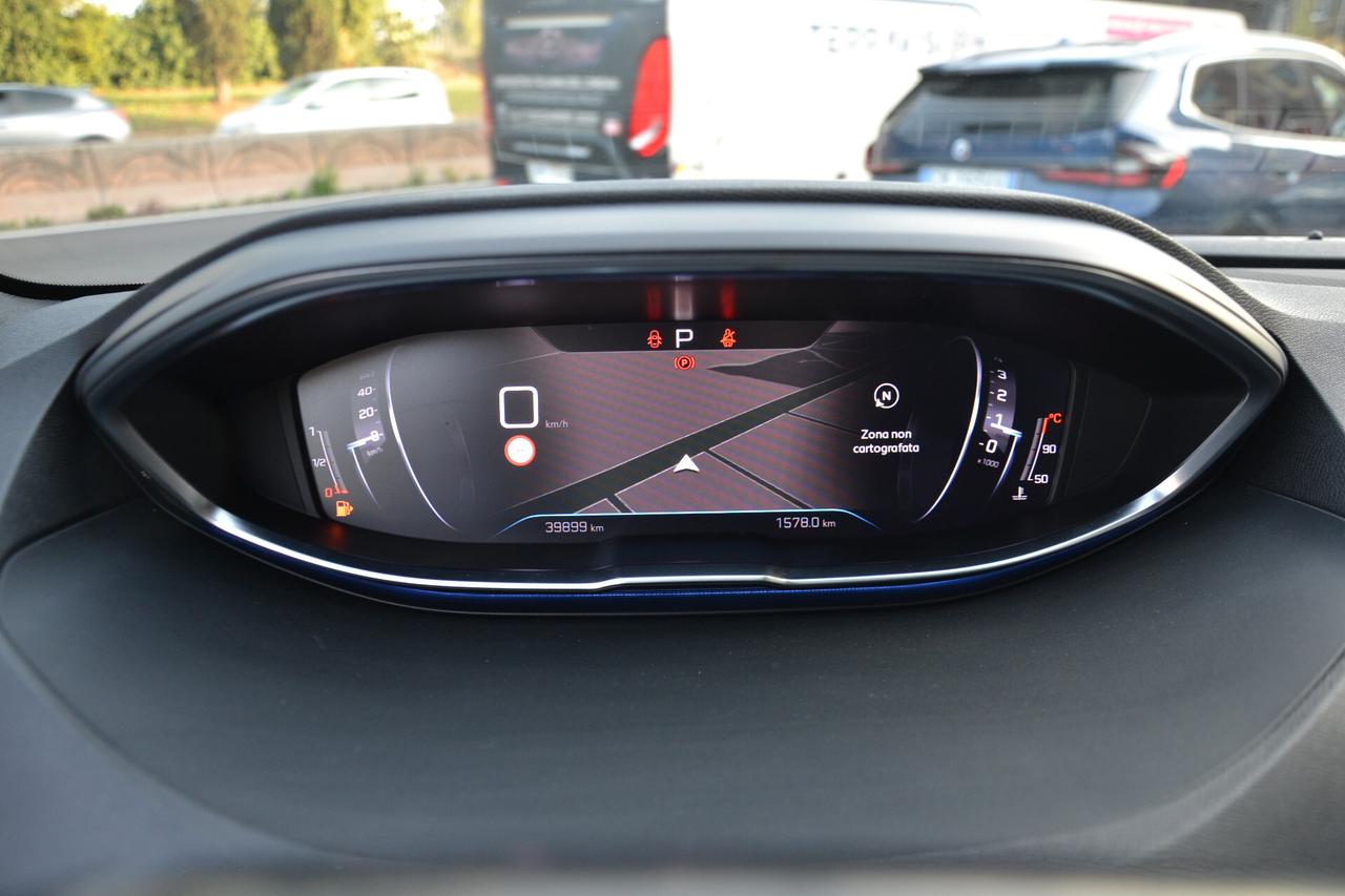 Peugeot 5008 1.5 HDi 130CV EAT8 ALLURE PELLE+RCAM+NAVI+FULL LED