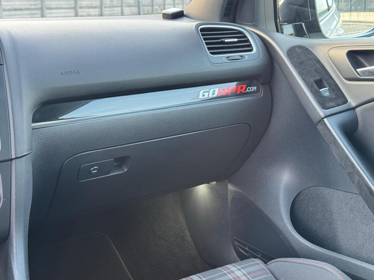 Volkswagen Golf GTI 6 2.0 Tsi DSG
