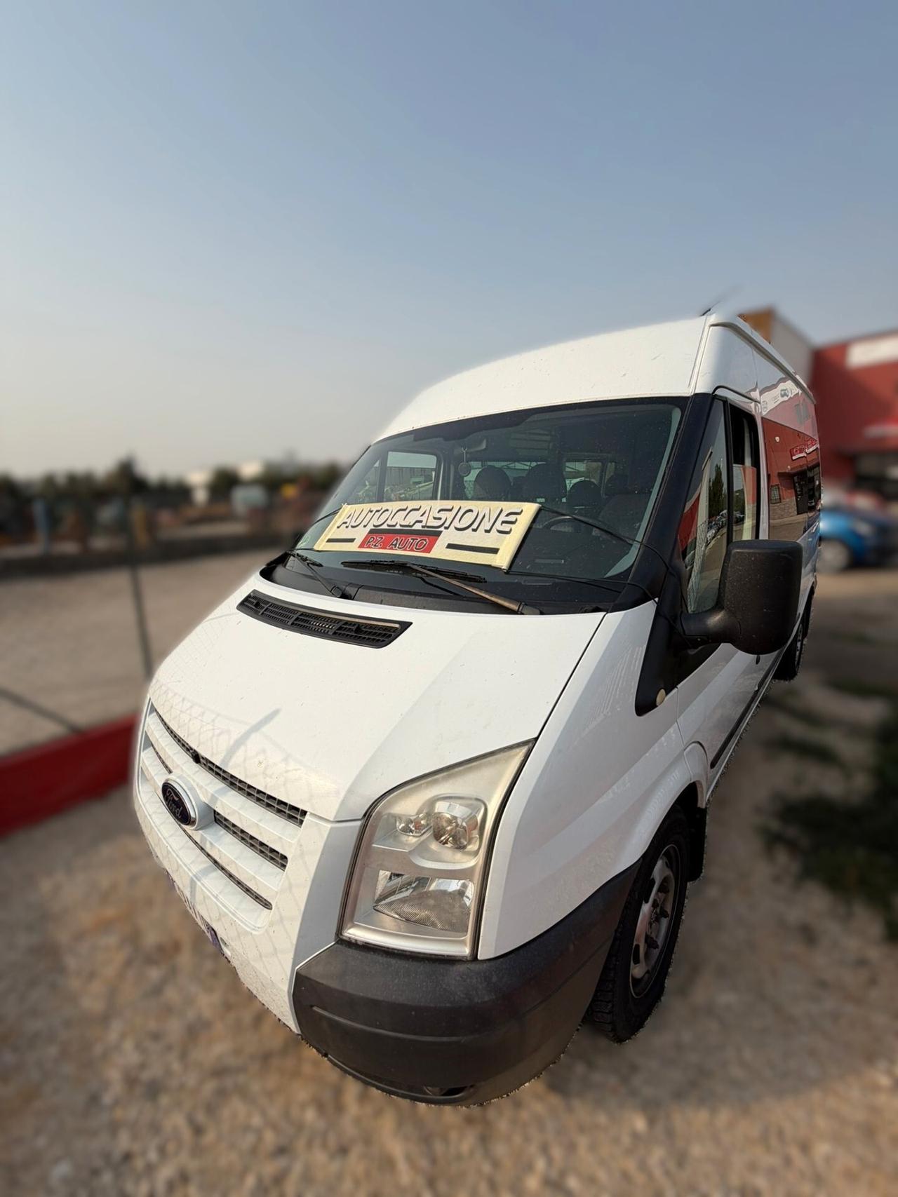 Ford Transit 2013 330M 2.2 TDCi/100 9 posti