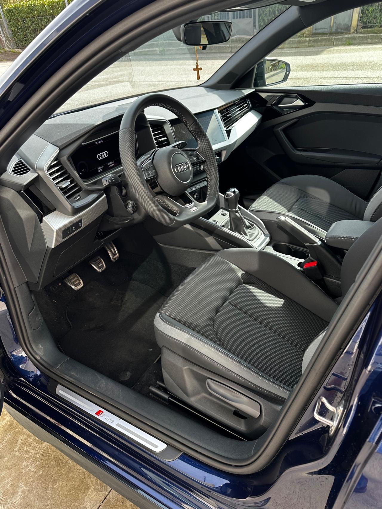 Audi A1 allstreet 30 TFSI Identity Contrast