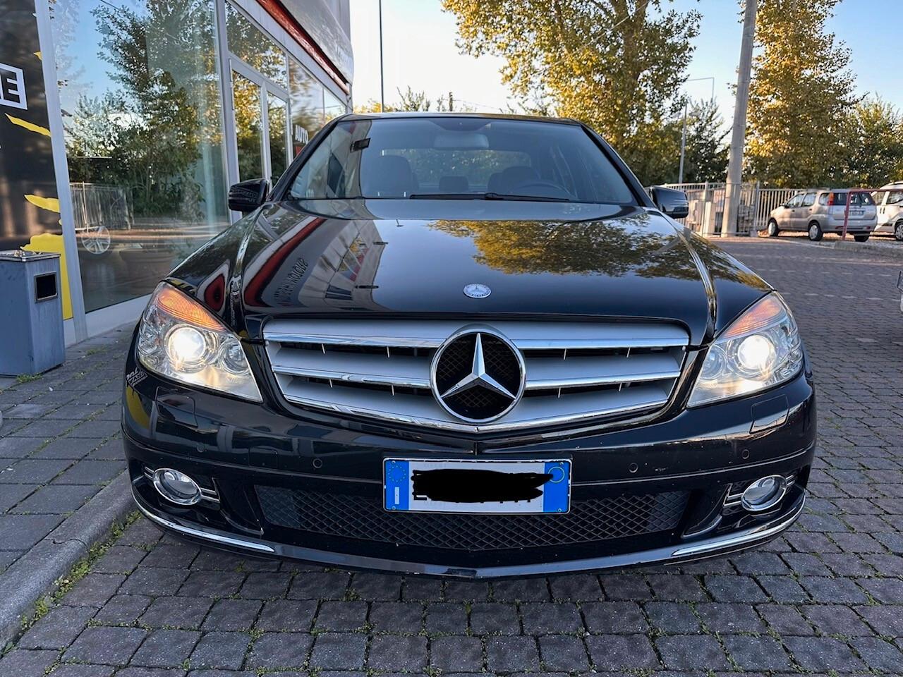 Mercedes-benz C 220 CDI BlueEFFICIENCY Avantgarde
