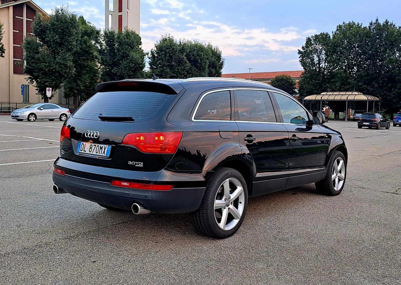 Audi Q7 3.0 V6 TDI 233 CV quattro F1 Sline 7posti