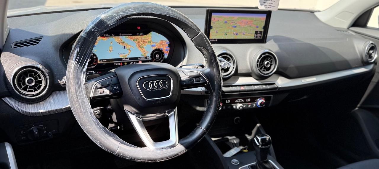Audi Q2 1.5 Benzina Identity Black Automatica 150 Cv