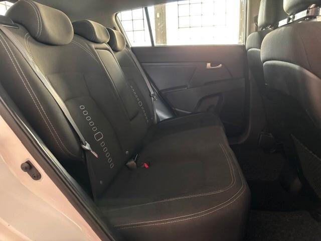 KIA SPORTAGE 1.7 CRDI VGT 2WD RETROCAMERA