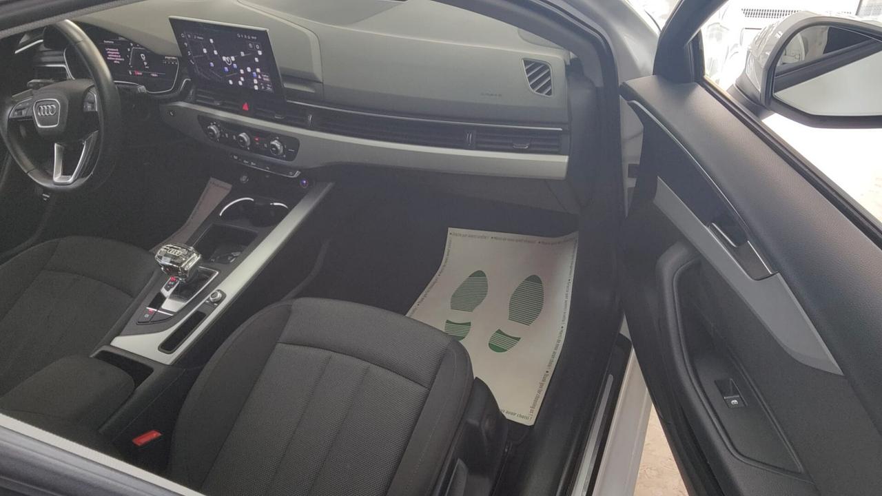 Audi A4 Avant 30 TDI 136 CV S tronic Business Hybrid