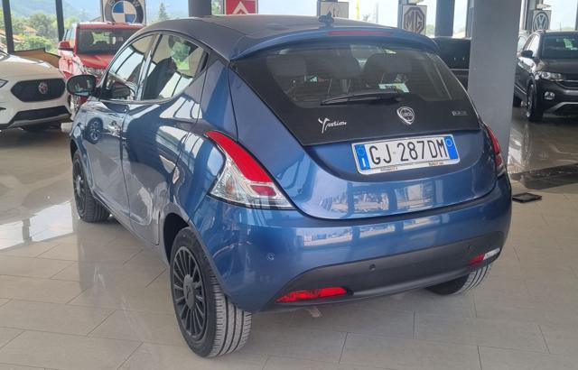 LANCIA Ypsilon 1.0 FireFly 5 porte S&S Hybrid Ecochic Silver