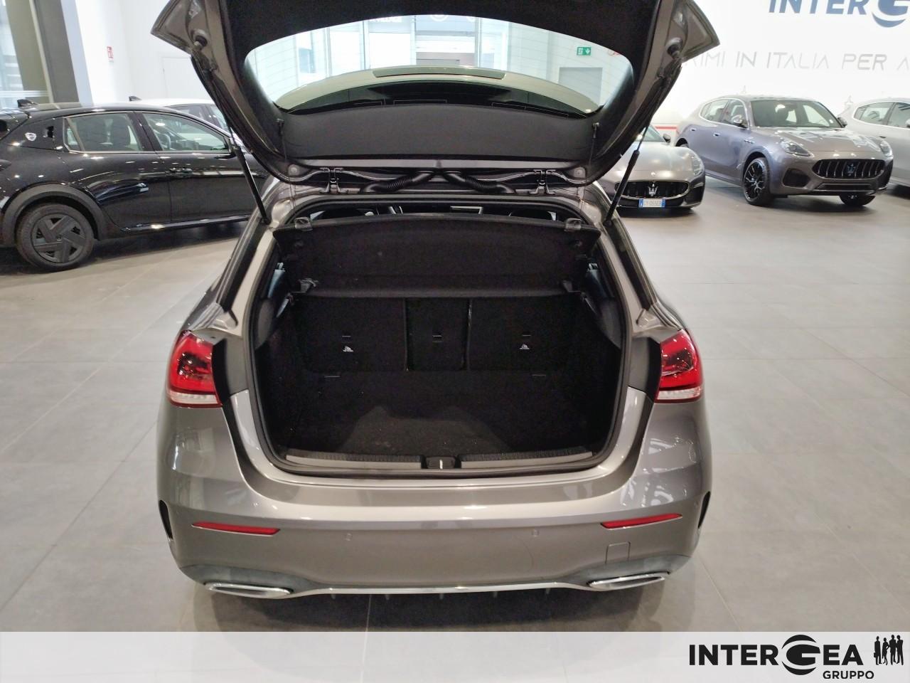 Mercedes-Benz A 180 d Premium auto