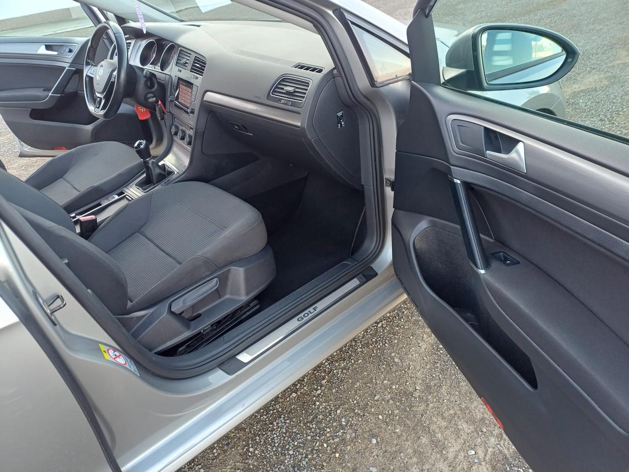 Volkswagen Golf 1.6 TDI 5p. Highline BlueMotion Technology