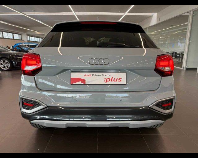 AUDI Q2 30 TDI Business Advanced