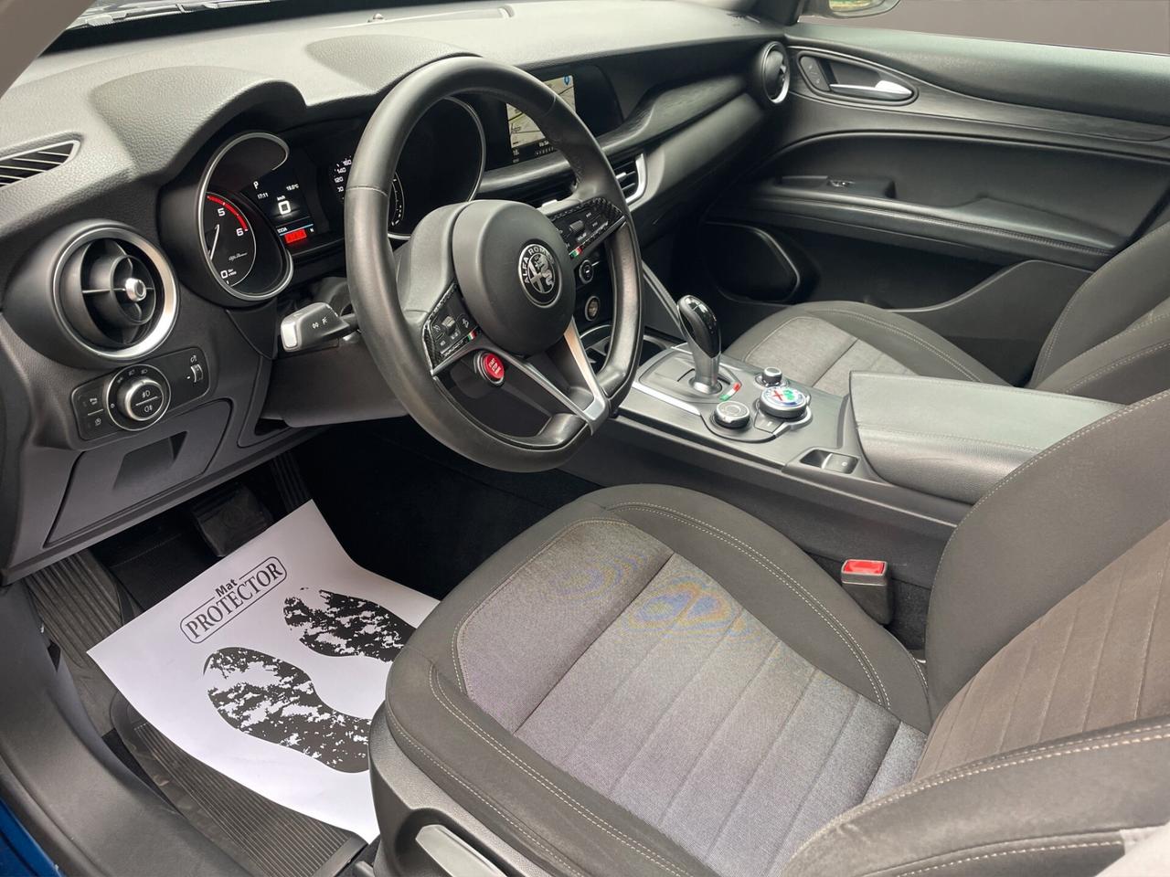 Alfa Romeo Stelvio 2.2 Turbodiesel 180 CV AT8 Q4 Business