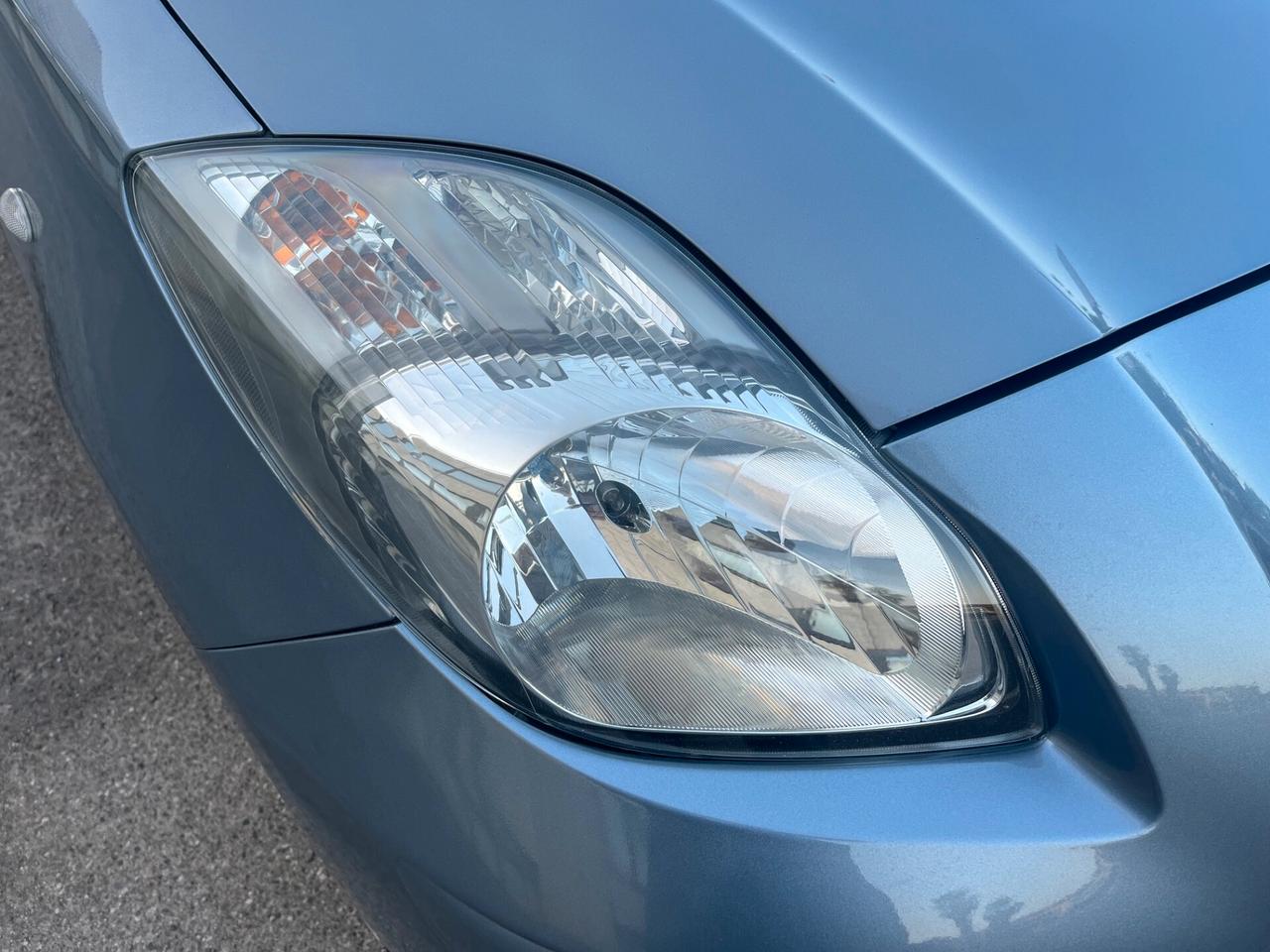 Toyota Yaris 1.0 VVT-i 70cv