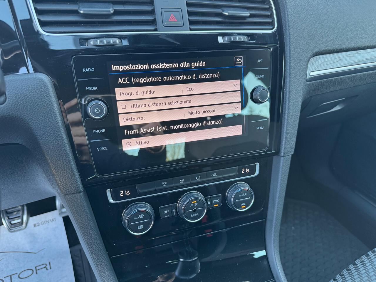 Volkswagen Golf 1.6 TDI 115 CV Sport R-Line + Full Led + Dynaudio