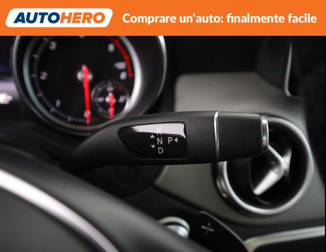 MERCEDES-BENZ GLA 180 d Automatic Sport