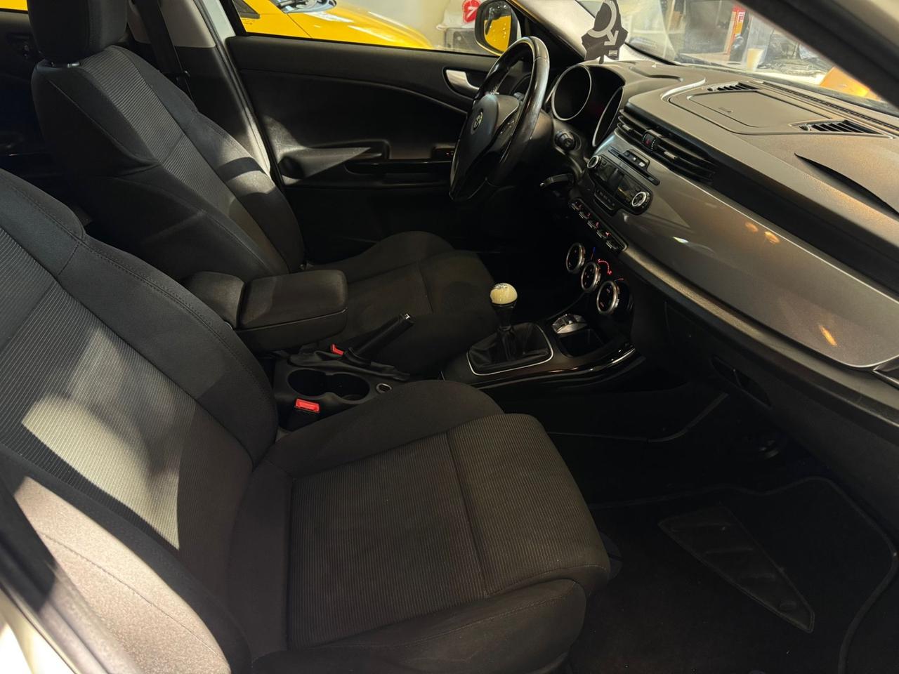 Alfa Romeo Giulietta 1.6 JTDm-2 anno 2013