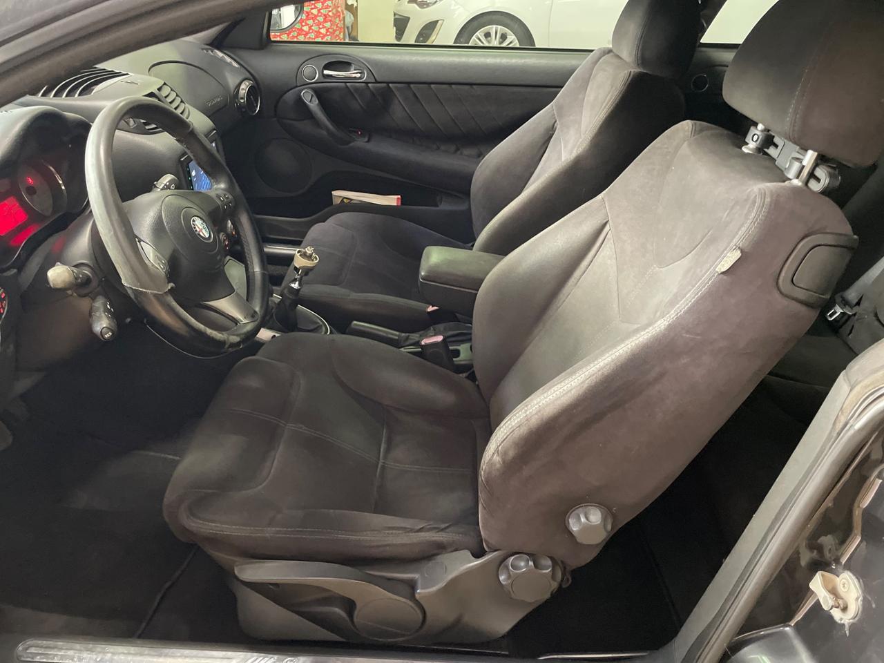 Alfa Romeo GT 1.9 JTDM 16V Progression