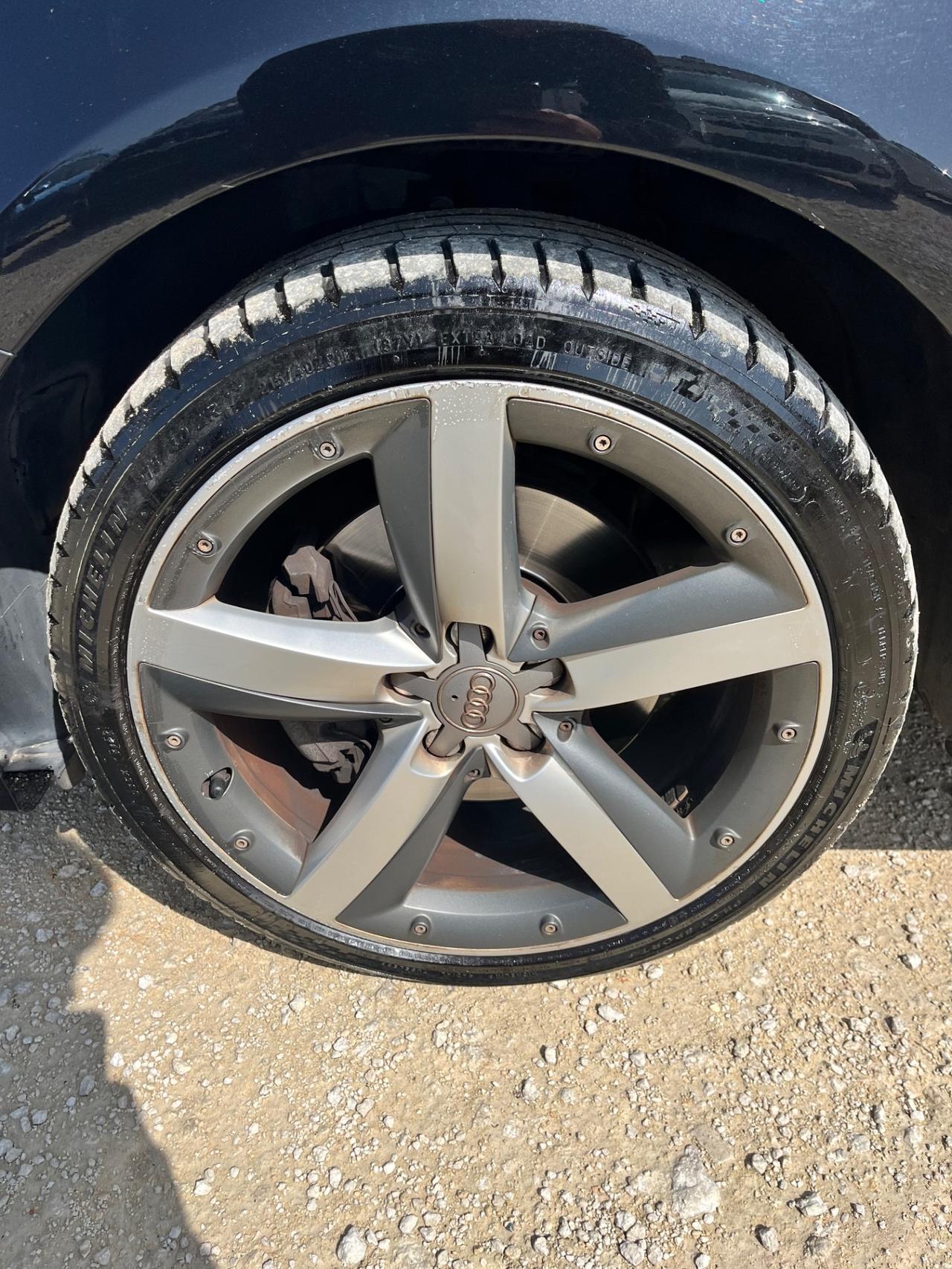 Audi A1 1.6 TDI 105 CV S-Line fari uxeno